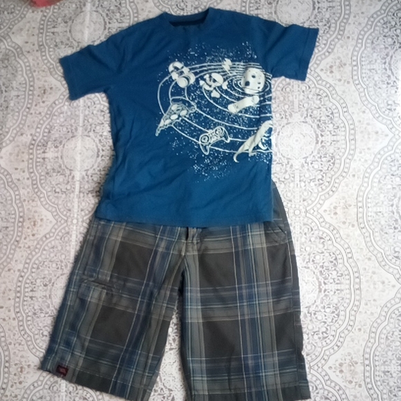 Dark blue plaid tony Hawk shorts - Picture 2 of 12